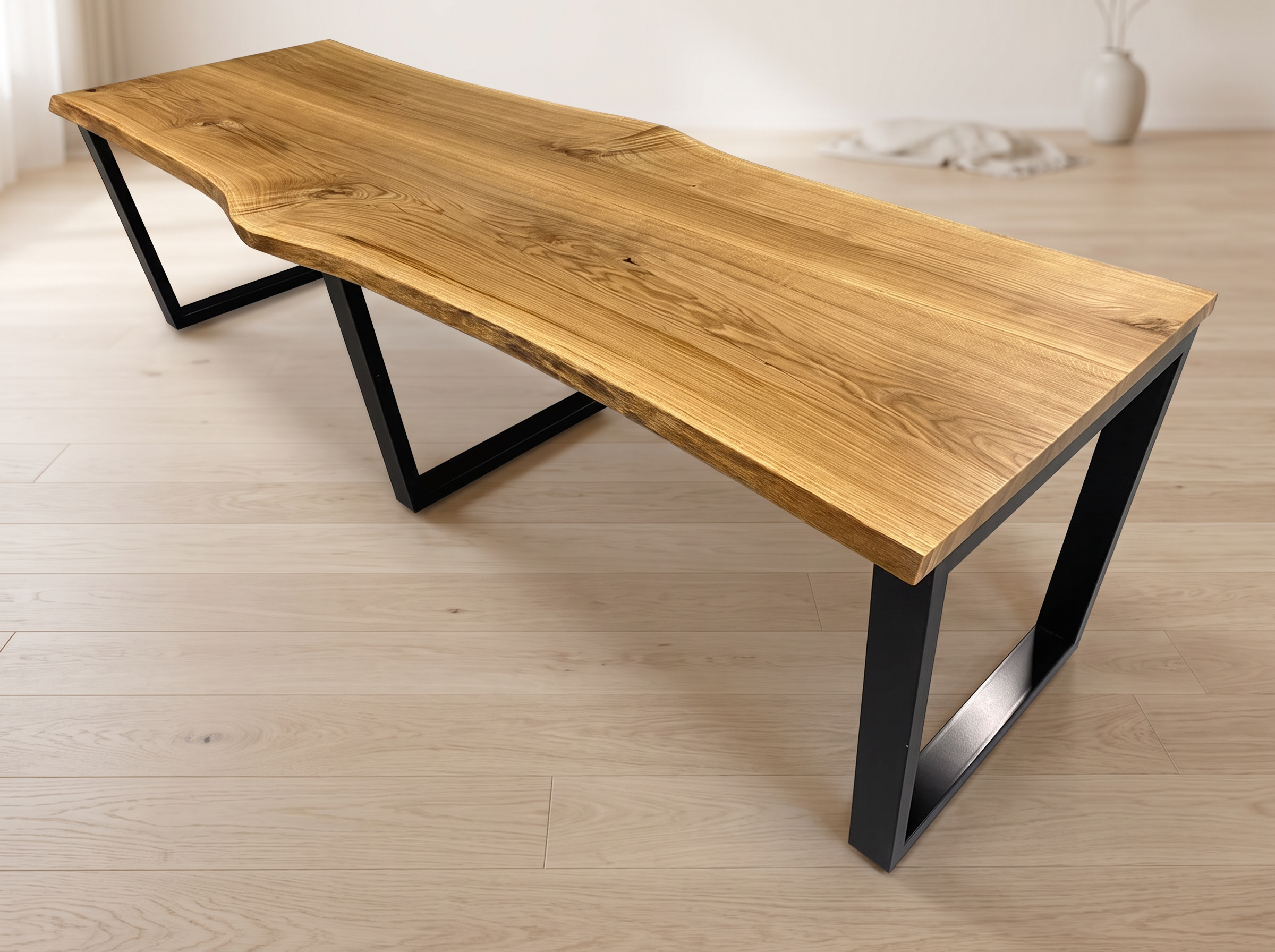 Tammepuit Live-Edge Dining Table